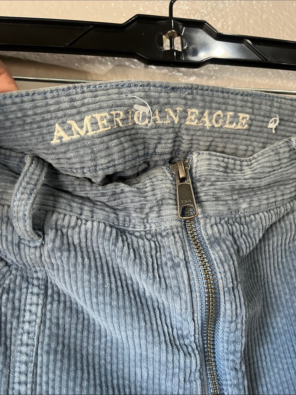 American Eagle Outfitters Light Blue Corduroy Zip-Front Mini Skirt Sz 6 - Picture 4 of 7